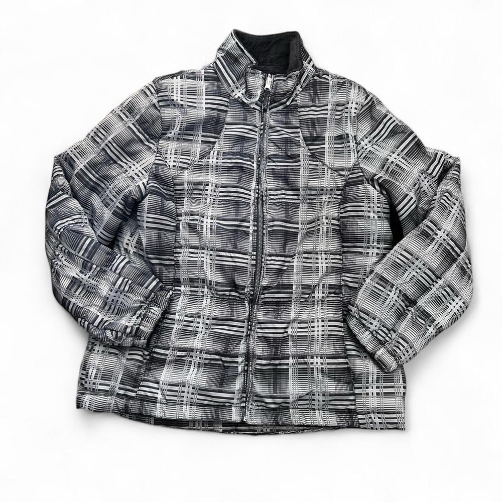 Below Zero by Rothschild lightweight grey plaid jacket